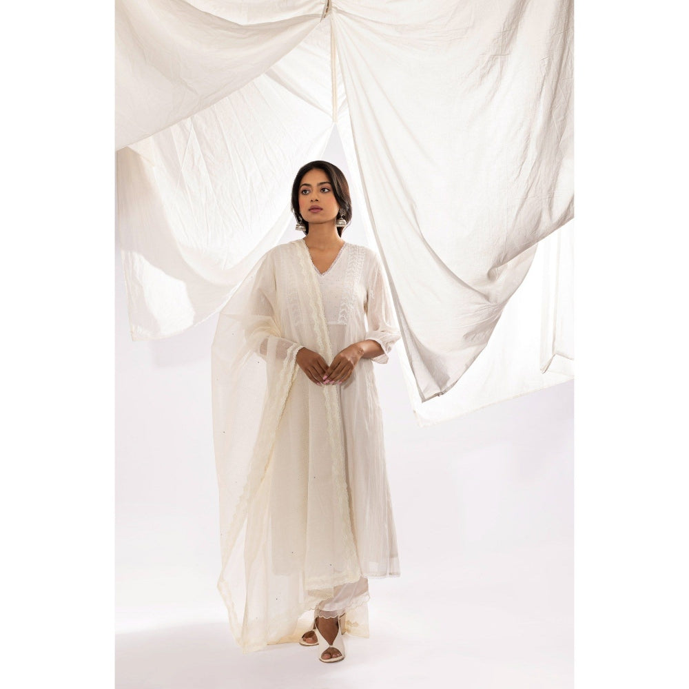PANTS AND PAJAMAS White Chanderi Mull Dupatta