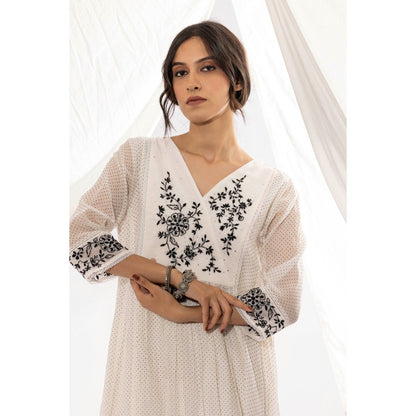 PANTS AND PAJAMAS White Printed Chanderi Mull Chikan Kurta with Pant & Dupatta (Set of 3)