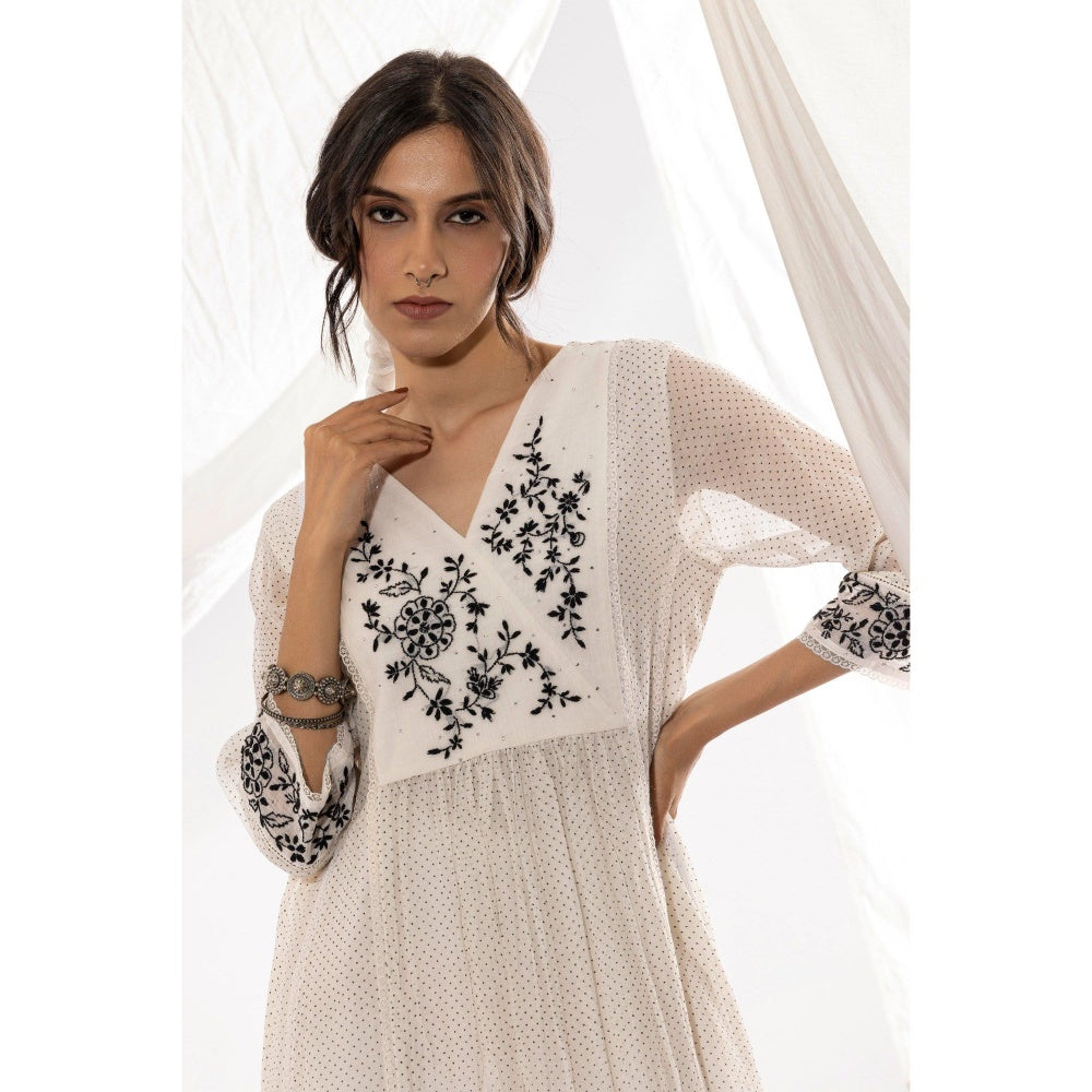 PANTS AND PAJAMAS White Printed Chanderi Mull Kurta with Pant (Set of 2)