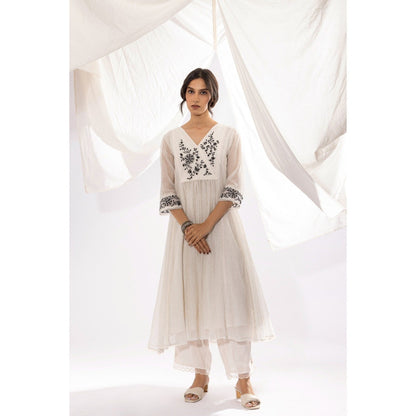 PANTS AND PAJAMAS White Printed Chanderi Mull Kurta