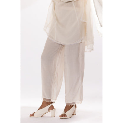 PANTS AND PAJAMAS White Printed Chanderi Mull Kurta with Pant (Set of 2)