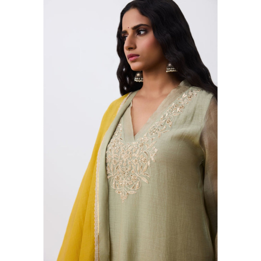 PANTS AND PAJAMAS Mudra Embroidered Kurta