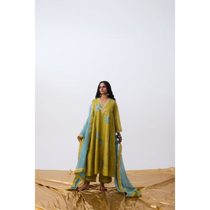 PANTS AND PAJAMAS Nayaab Green Printed Kurta