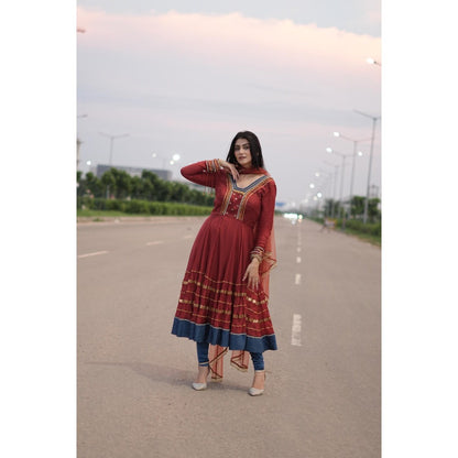 Payal Dawar Embellished Gota Ghungroo Anarkali Kurta with Churidar and Dupatta (Set of 3)