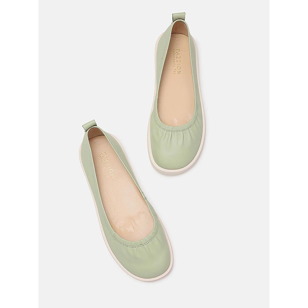 PAZZION Women's Green Tammy Ruched Round-Toe Ballerina