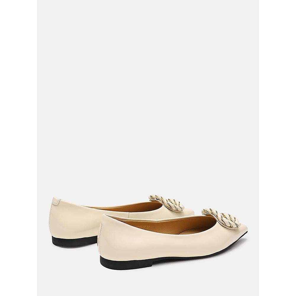 PAZZION Women's Beige Jan Buckle Bow Ballerina