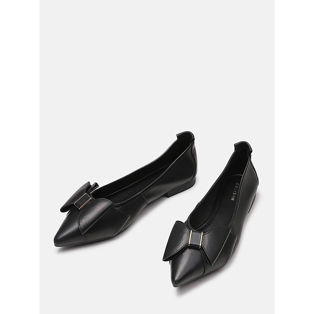 PAZZION Women's Black Alicia Bow Ballerina