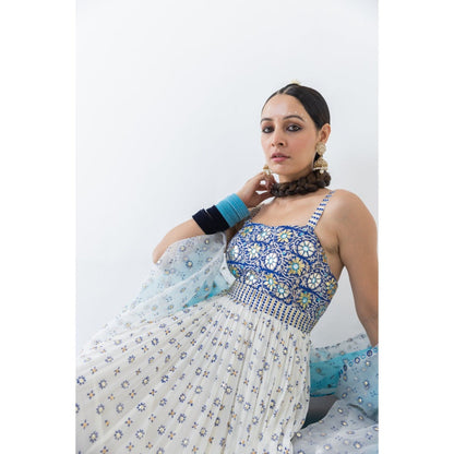 POOJA RAJGARHIA GUPTA Raatraani Anarkali Kurta with Dupatta (Set of 2)