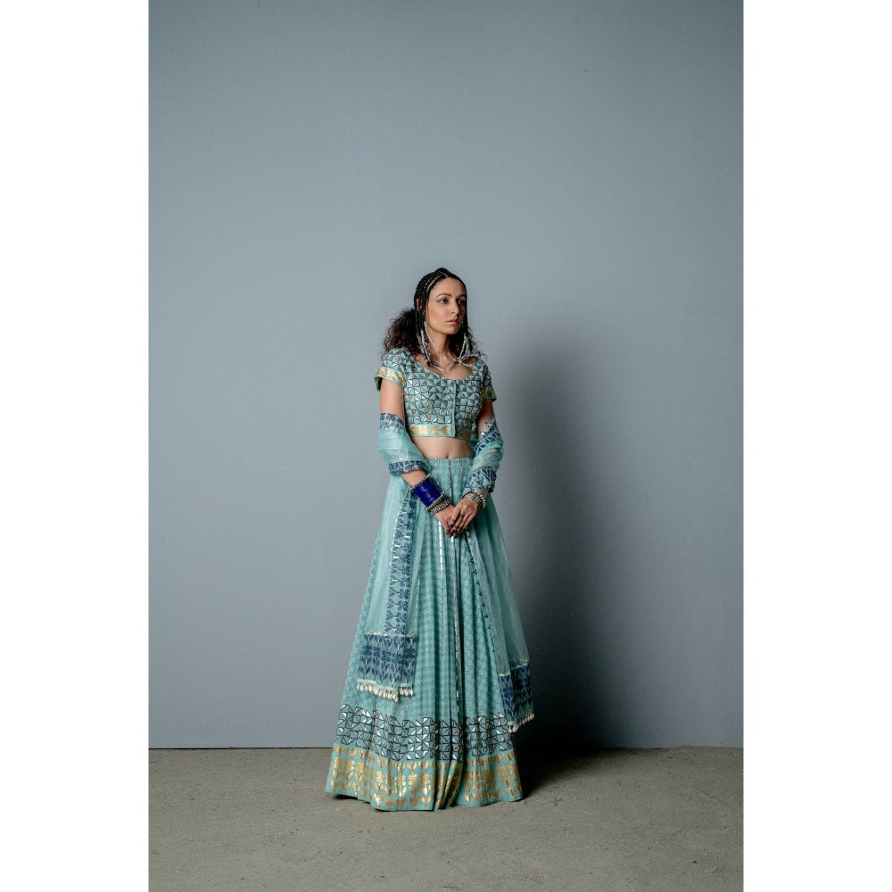 POOJA RAJGARHIA GUPTA The Nefertiti Lehenga (Set of 3)