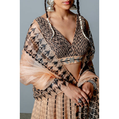 POOJA RAJGARHIA GUPTA The Zenobia Lehenga (Set of 3)