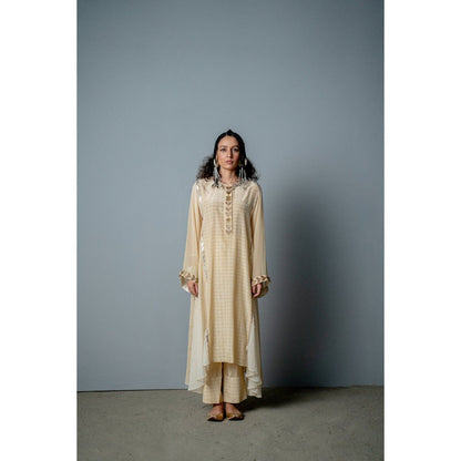 POOJA RAJGARHIA GUPTA Cleo Umbrella Kurta with Pant (Set of 2)