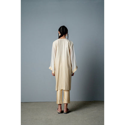 POOJA RAJGARHIA GUPTA Ivory Gold Mosaic Pheran Kurta with Pant (Set of 2)