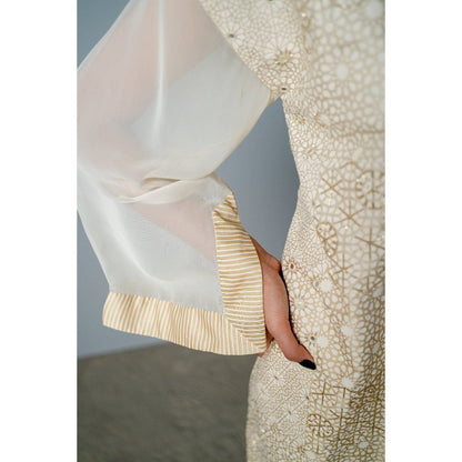 POOJA RAJGARHIA GUPTA Ivory Gold Mosaic Pheran Kurta with Pant (Set of 2)