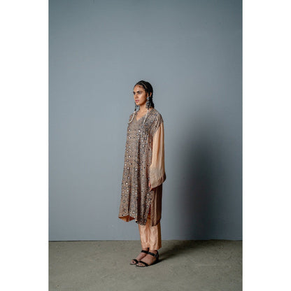 POOJA RAJGARHIA GUPTA Nude Mosaic Kurta with Pant (Set of 2)