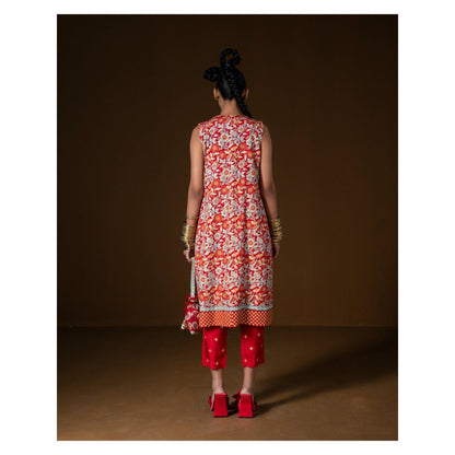 POOJA RAJGARHIA GUPTA Javitri Top with Pant and Jacket (Set of 3)