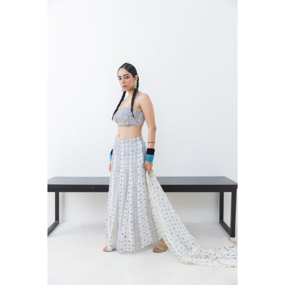 POOJA RAJGARHIA GUPTA Shwet Trouser with Bustier and Dupatta (Set of 3)