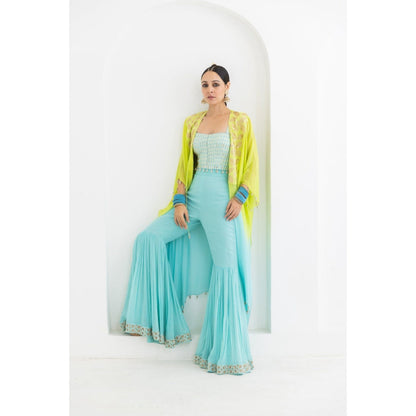 POOJA RAJGARHIA GUPTA Mogra Sharara Corset with Cape (Set of 3)