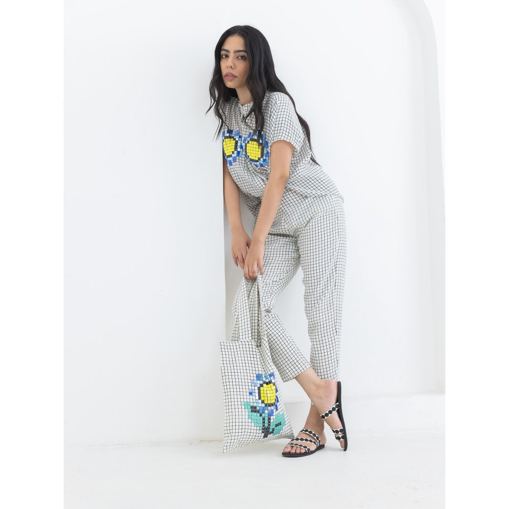 POOJA RAJGARHIA GUPTA White Sunflower Co-Ord (Set of 2)