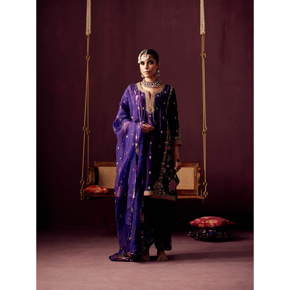 Pooja Singhal Purple Kurta With Thread And Zardozi EmbroideryPant & Organza Dupatta (Set of 3)