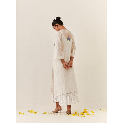 PRAMA By Pratima Pandey Embroidered Chanderi Ivory Kurta with Inner (Set of 2)