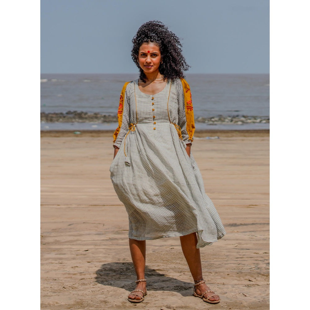 PRATHAA Grey Baadal Dress
