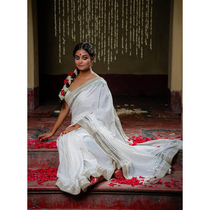 PRATHAA White Saundh Saree with Unstitched Blouse