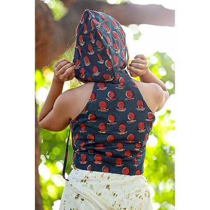 PRATHAA Bawra Bindi Green Halter Stitched Blouse With Hoodie