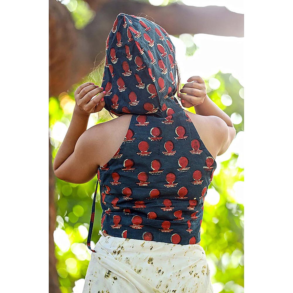 PRATHAA Bawra Bindi Green Halter Stitched Blouse Without Hoodie