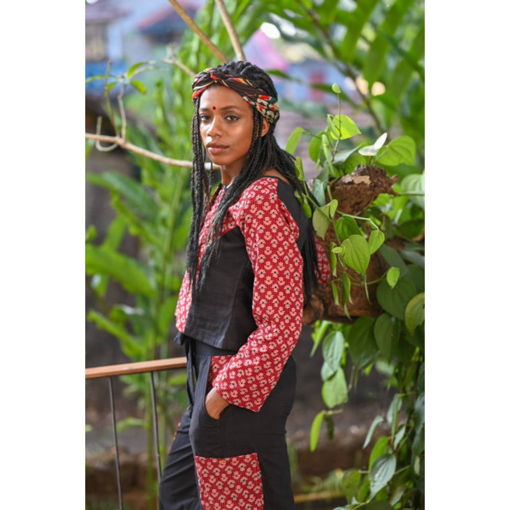 PRATHAA Aastey : Set - Crop Top With Pants