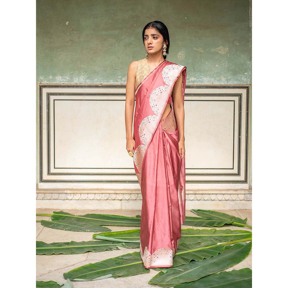 PRIYANKA RAAJIV Bhagwati Coral - Silk Banarasi Mashroo Saree with Unstitched Blouse