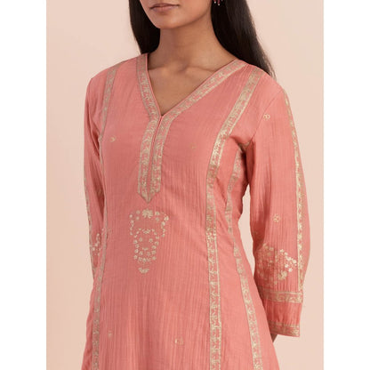 Priya Chaudhary Peach Soft Chanderi Kurta with Pants (Set of 2)