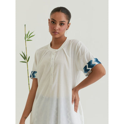 Priya Chaudhary White Cotton Solid- Printed Kurta