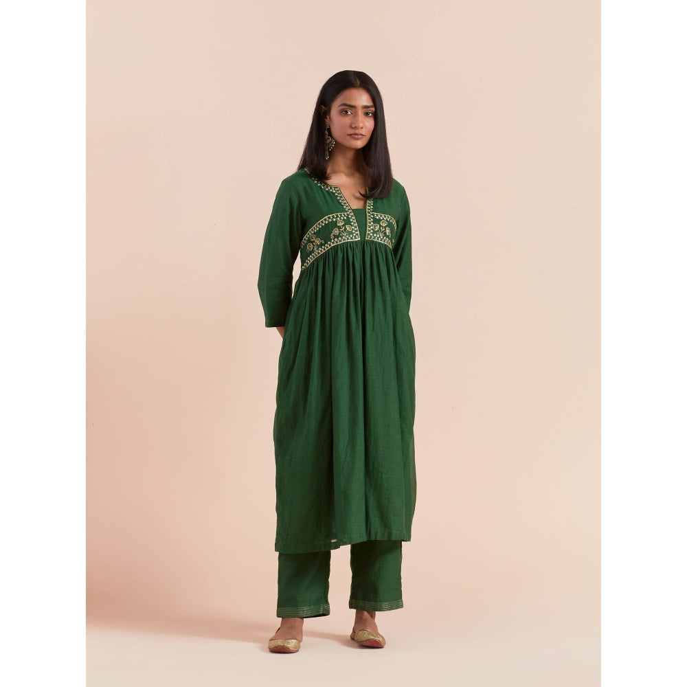 Priya Chaudhary Green Anarkali Kurta with Pant and Dupatta (Set of 3)