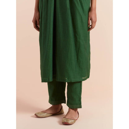 Priya Chaudhary Green Anarkali Kurta with Pant (Set of 2)