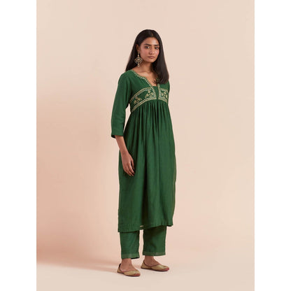 Priya Chaudhary Green Anarkali Kurta with Pant (Set of 2)