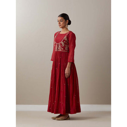 Priya Chaudhary Red Kurtas Red Kurta with Jacket (Set of 2)