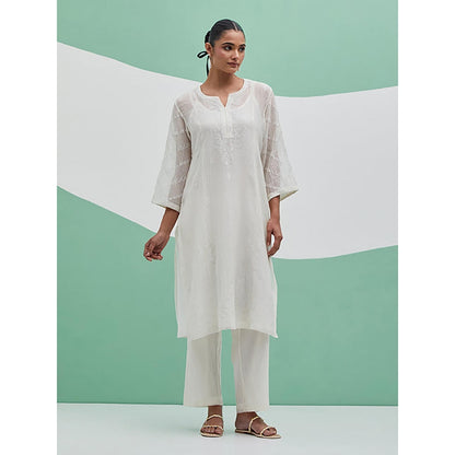 Priya Chaudhary White Chanderi Organza Kurta With Pant And Dupatta