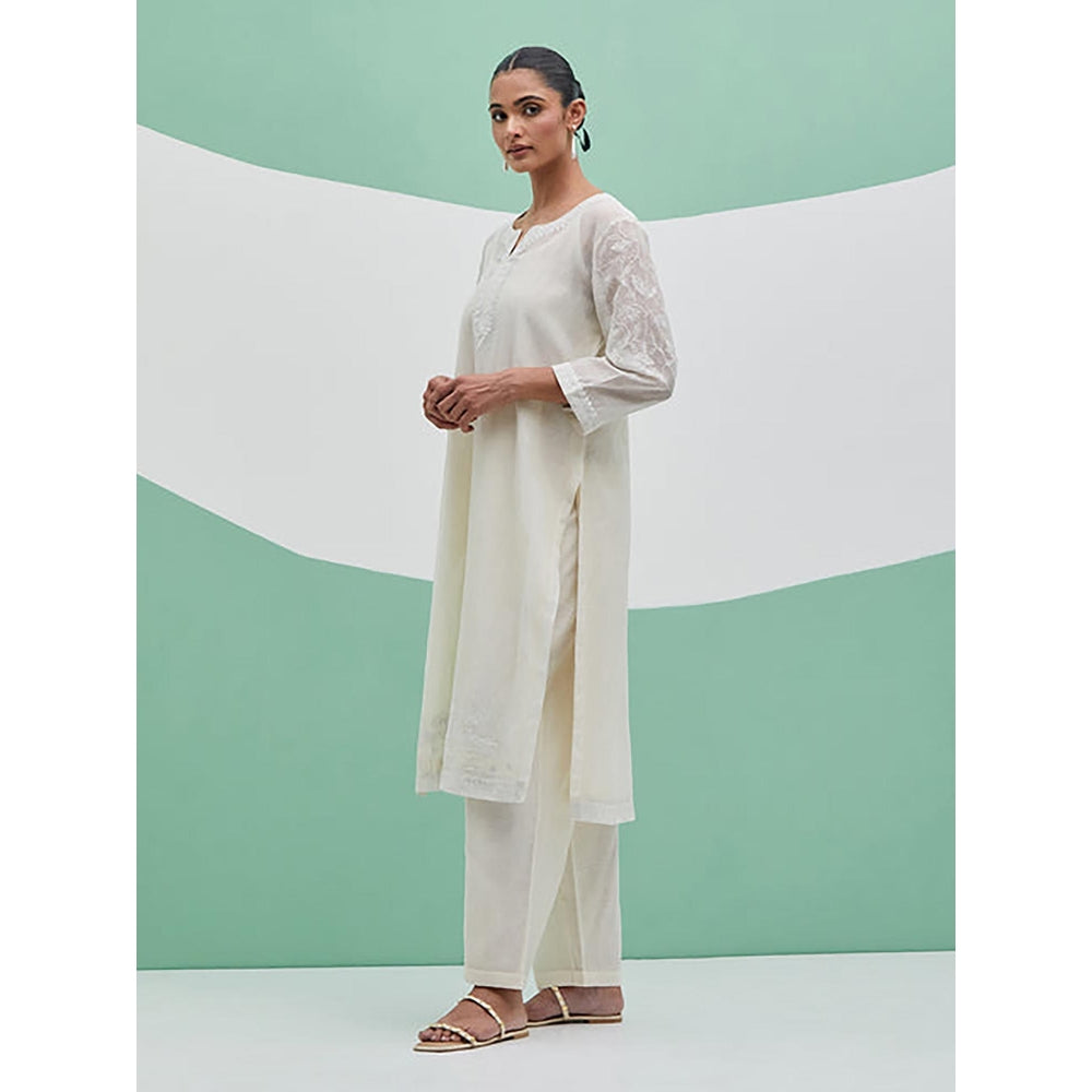 Priya Chaudhary White Chanderi Organza Kurta With Pant And Dupatta