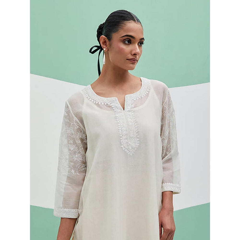 Priya Chaudhary White Chanderi Organza Kurta With Pant And Dupatta