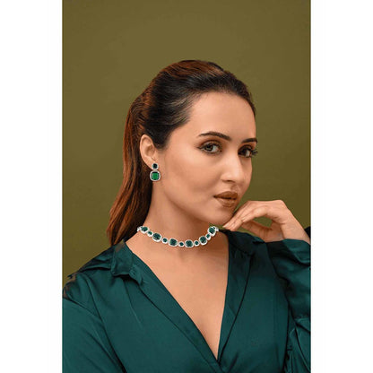 PRIHAN LUXURY Green & White Emeralds String Jewellery Set