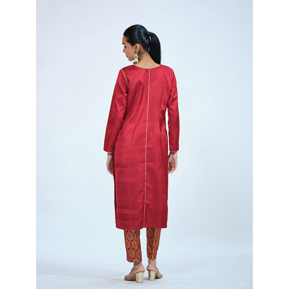 RAAG SUTRA Maroon Banarasi Brocade Kurta with Pant (Set of 2)