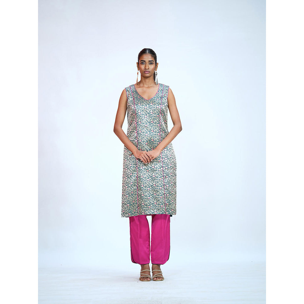 RAAG SUTRA Green Rani Banarasi Brocade Kurta with Pant (Set of 2)