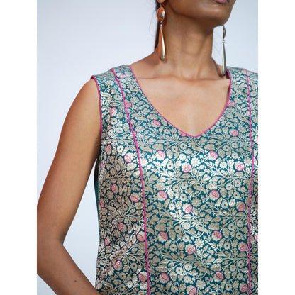 RAAG SUTRA Green Rani Banarasi Brocade Kurta with Pant (Set of 2)