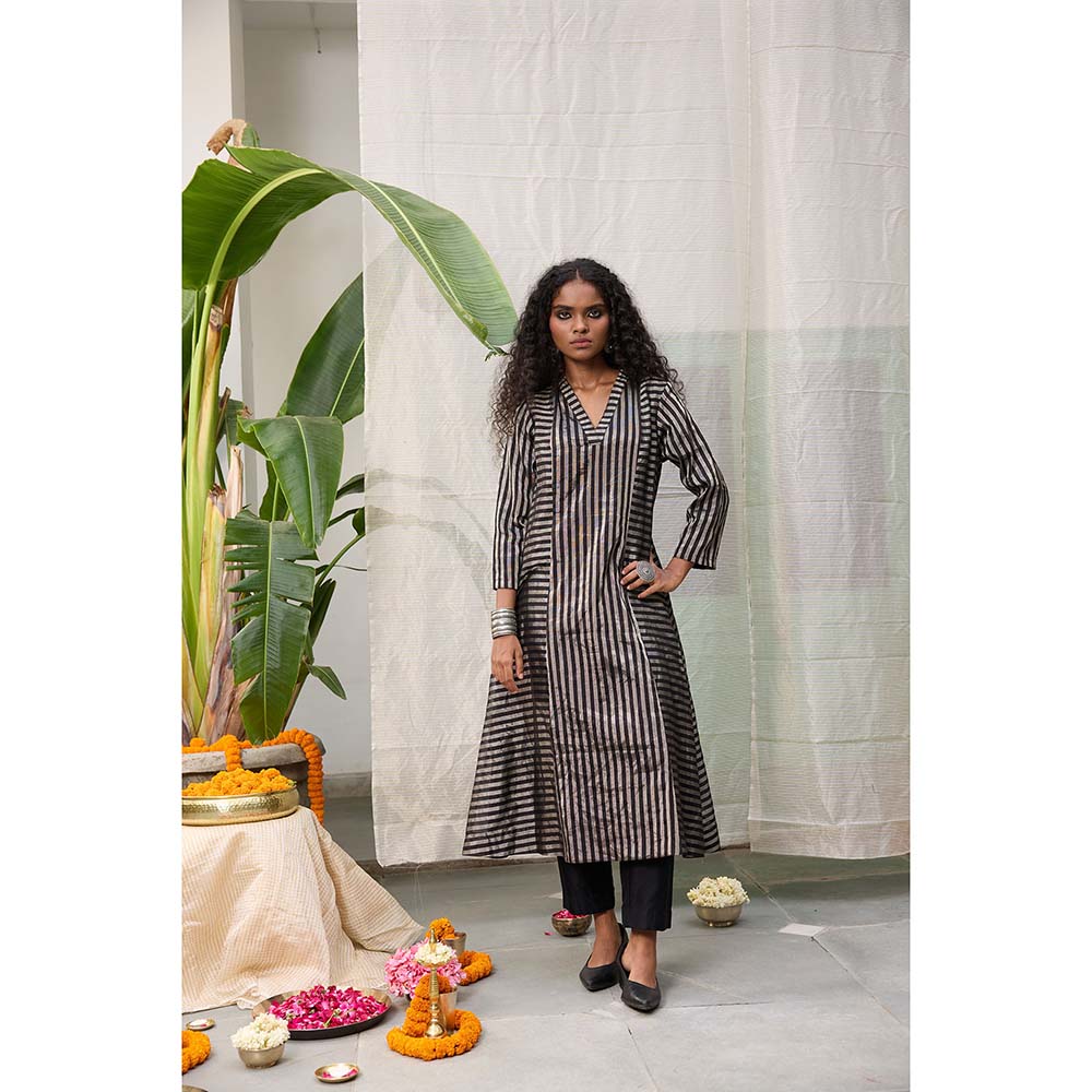 Raas Life Kalakriti Metallic Zari Striped Chanderi Kurta and Pant (Set of 2)