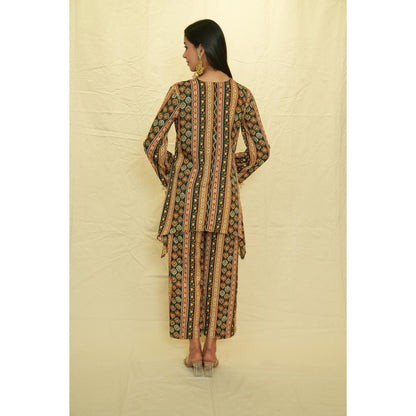 Rabnoor K Sethi Bottle Green Printed Asymmetrical Co-Ord (Set of 2)