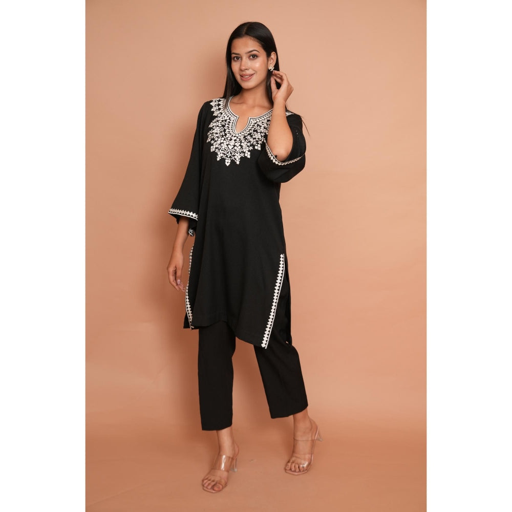 Rabnoor K Sethi Black Kurta with Pant (Set of 2)