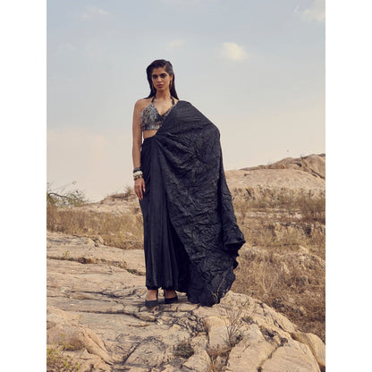RENASCI Women Ebony Drift Saree with Stitched Blouse