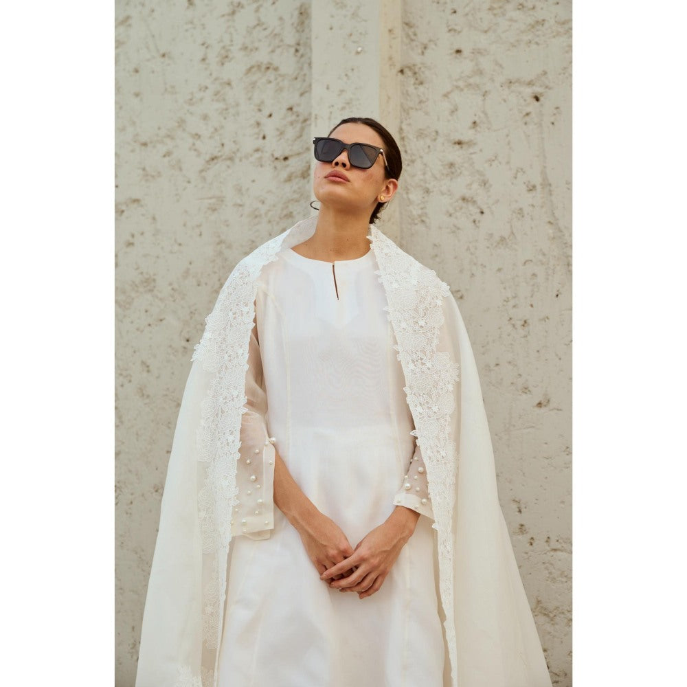 RENASCI White Mira Kurta with Pant and Dupatta (Set of 3)