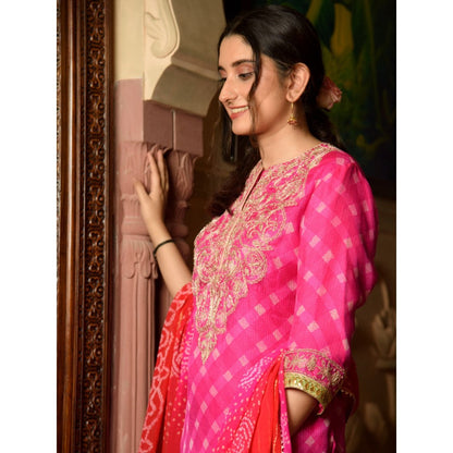 Rhapsody Jaipur Pink Mothra with Jaal (Set of 3)