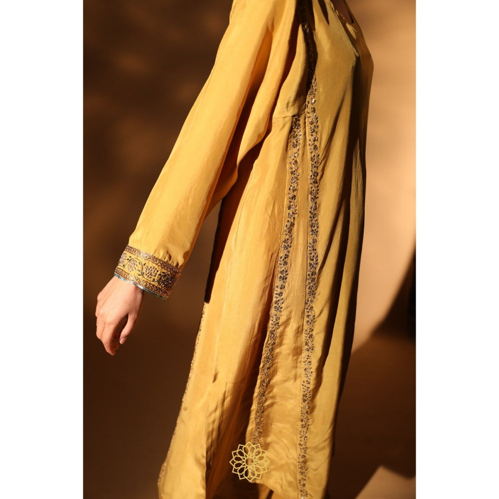Rhua India Yellow Saie Straight Kurta with Salwar and Dupatta (Set of 3)